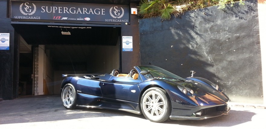 CarVerse Epic Find of the Day: Pagani Roadster F