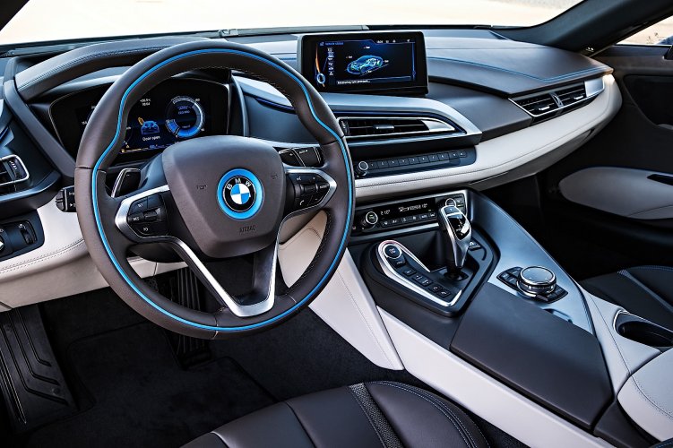 Does groundbreaking BMW i8 live up to expectations?