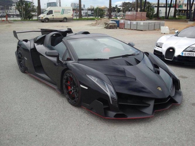 Lamborghini Veneno Roadster on Rodeo Drive